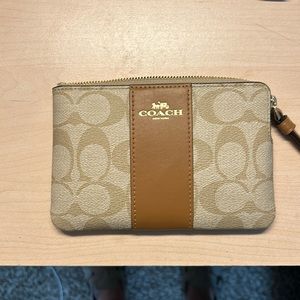 Tan coach wristlet new with tags